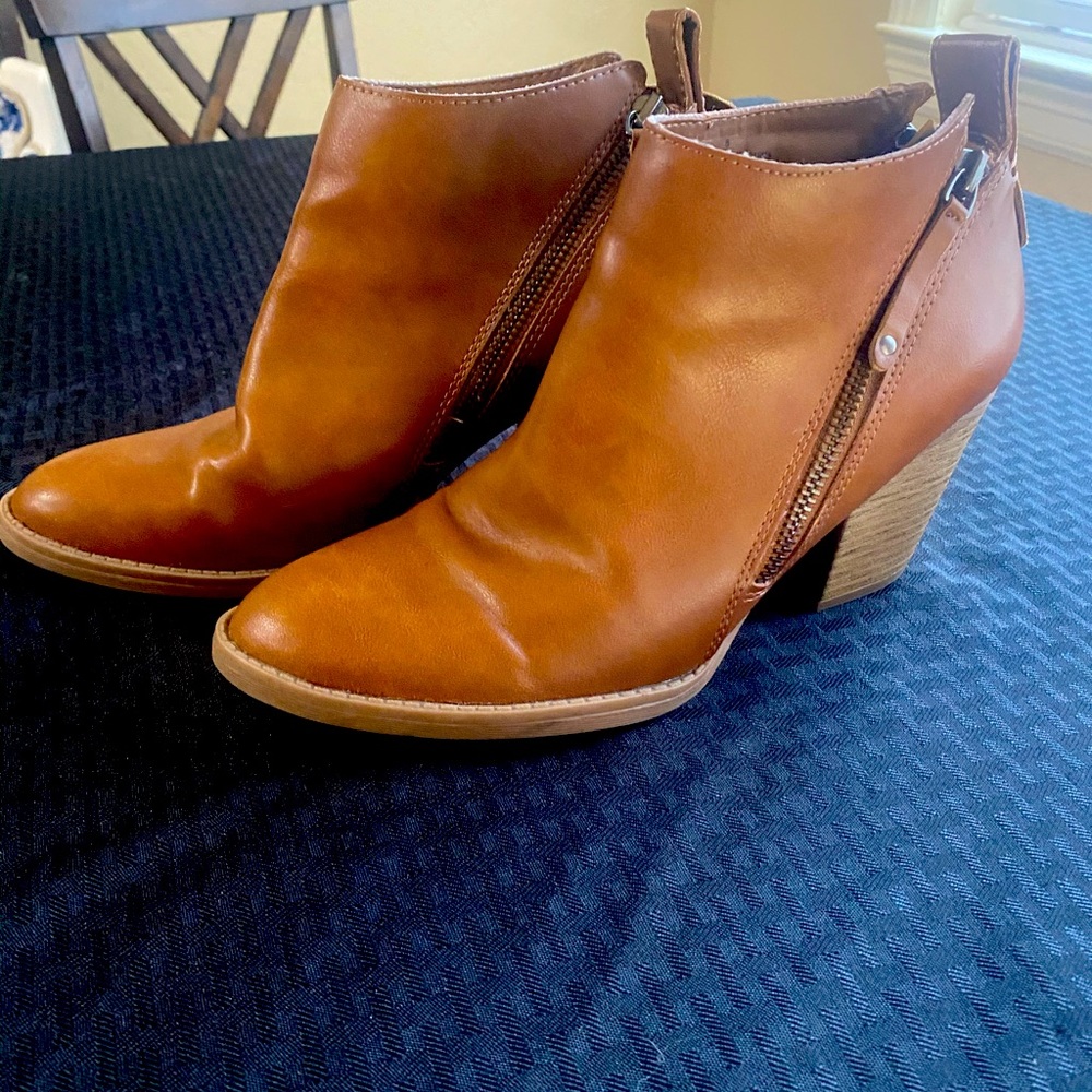 Dolce vita ankle boots